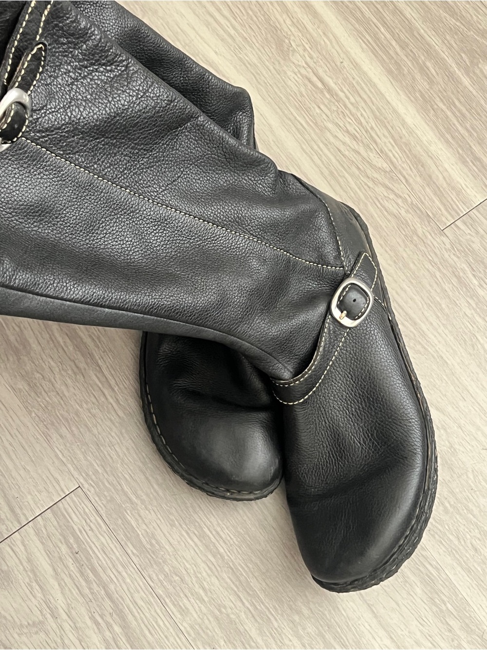 Born Black Leather Mid-Calf Heeled Zip Boots with Buckle Accent - Picture 5 of 10